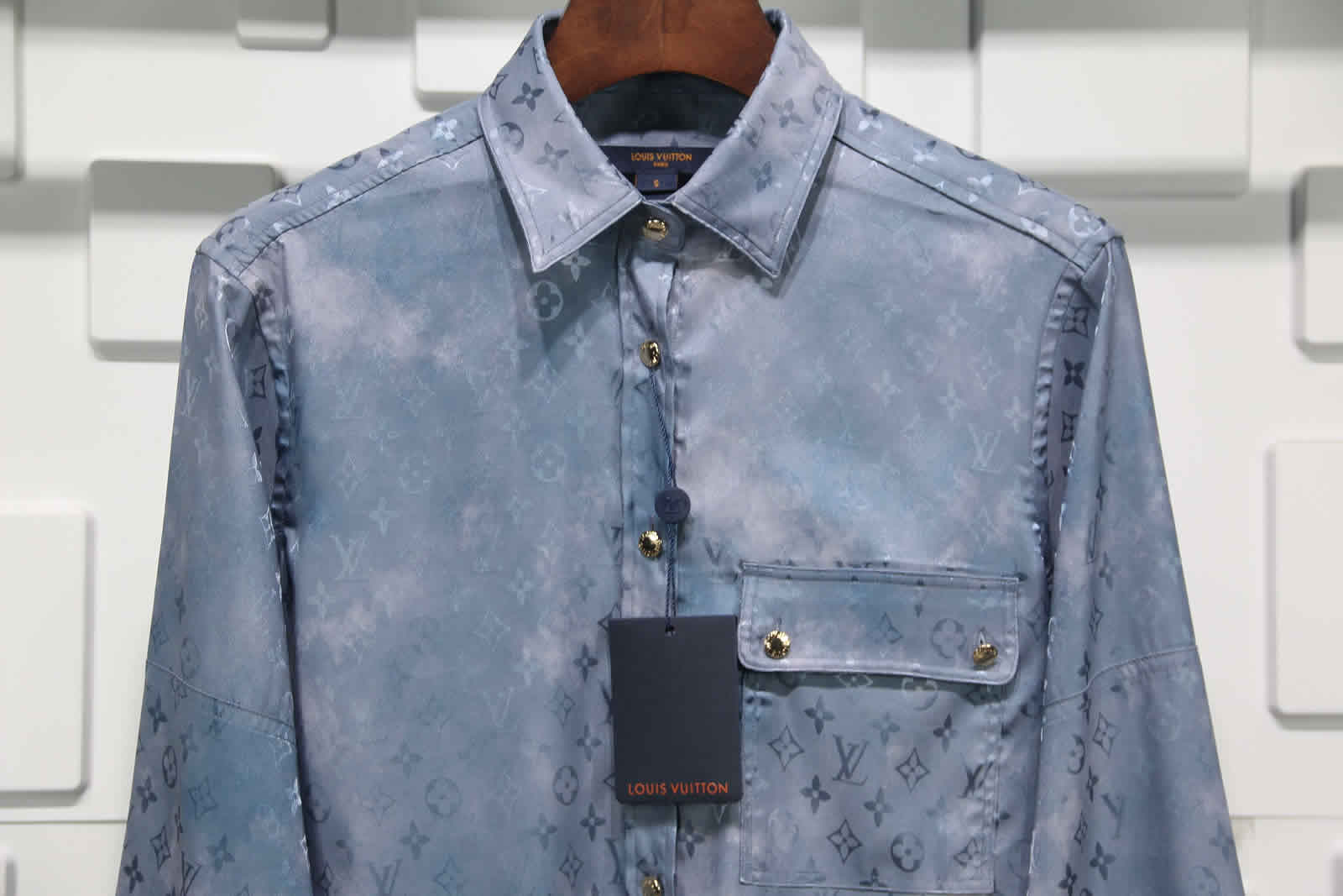 Louis Vuitton Silk Shirt 5 - www.kickbulk.cc