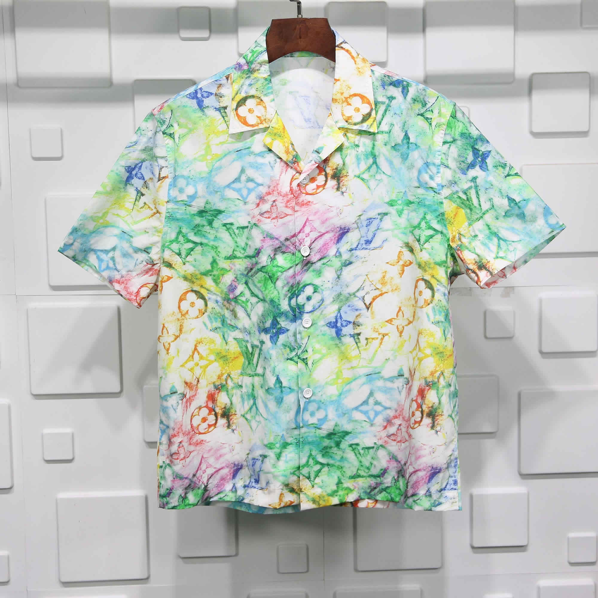 Louis Graffiti Shirt 1 - www.kickbulk.cc