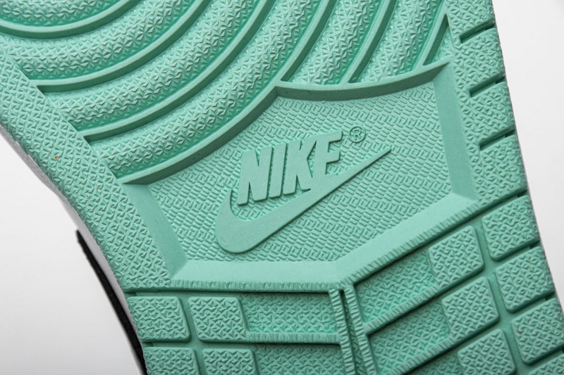 Nike Air Jordan 1 Low Emerald Toe 553558 117 15 - www.kickbulk.cc