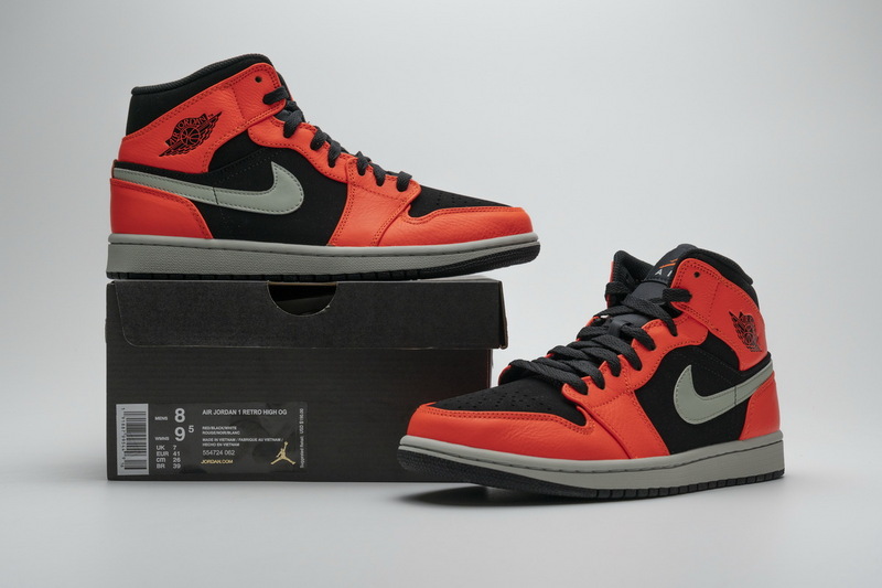 Nike Air Jordan 1 Black Cone 554724 062 3 - www.kickbulk.cc