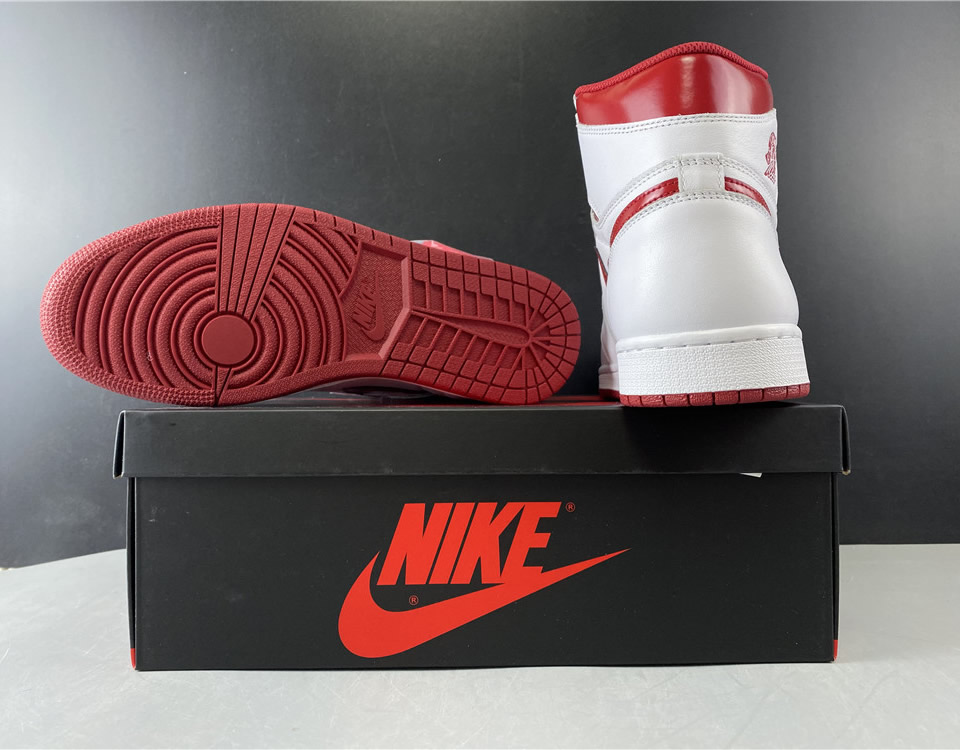 Air Jordan 1 Retro High Og Metallic Red 555088 103 20 - www.kickbulk.cc