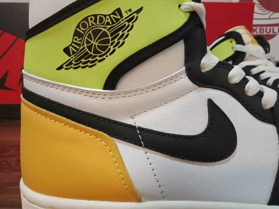 Nike Air Jordan 1 Retro High Og Volt Gold 555088 118 11 - www.kickbulk.cc