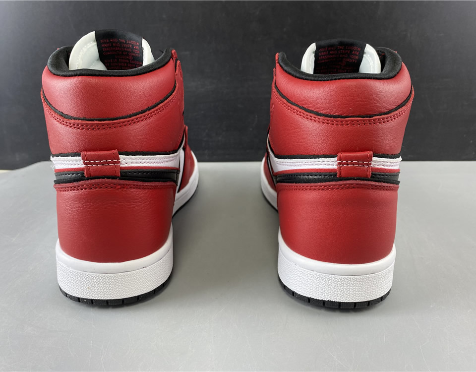 Air Jordan 1 Retro High Og Bloodline 2.0 555088 129 24 - www.kickbulk.cc