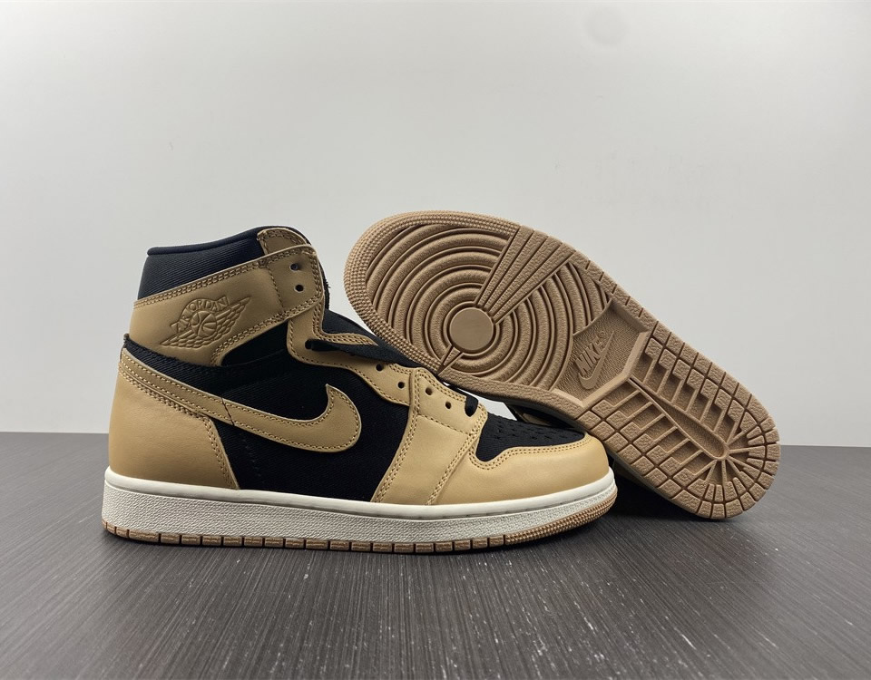 Air Jordan 1 Retro High Og Heirloom 555088 202 2 - www.kickbulk.cc