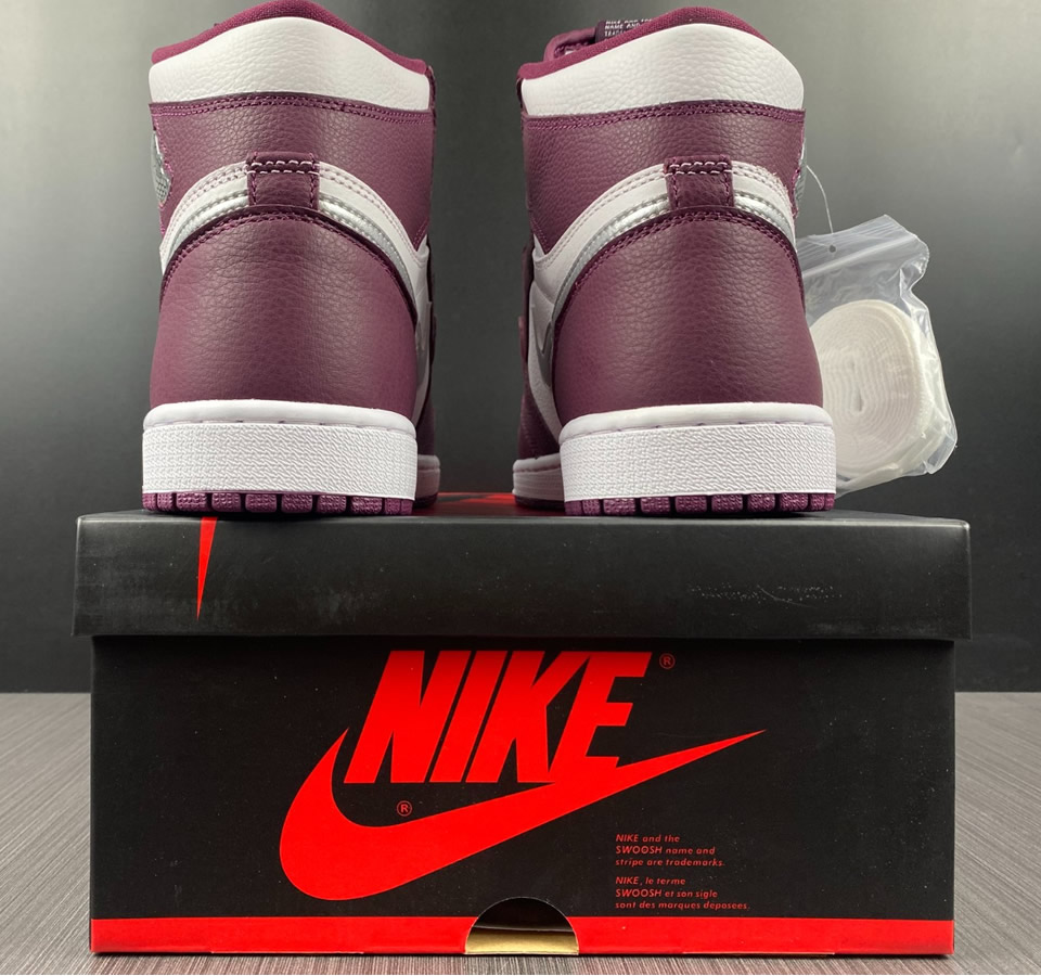 Air Jordan 1 Retro High Og Bordeaux 555088 611 25 - www.kickbulk.cc