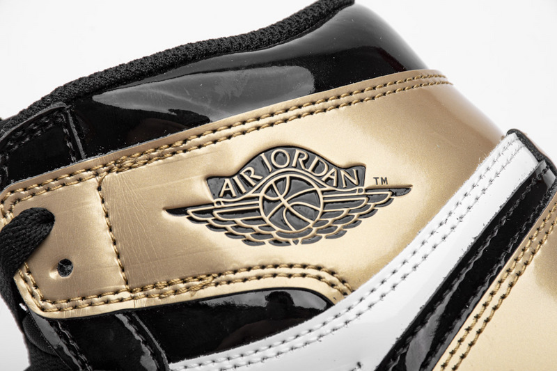 Nike Air Jordan 1 Retro High Og Gold Toe 861428 007 9 - www.kickbulk.cc