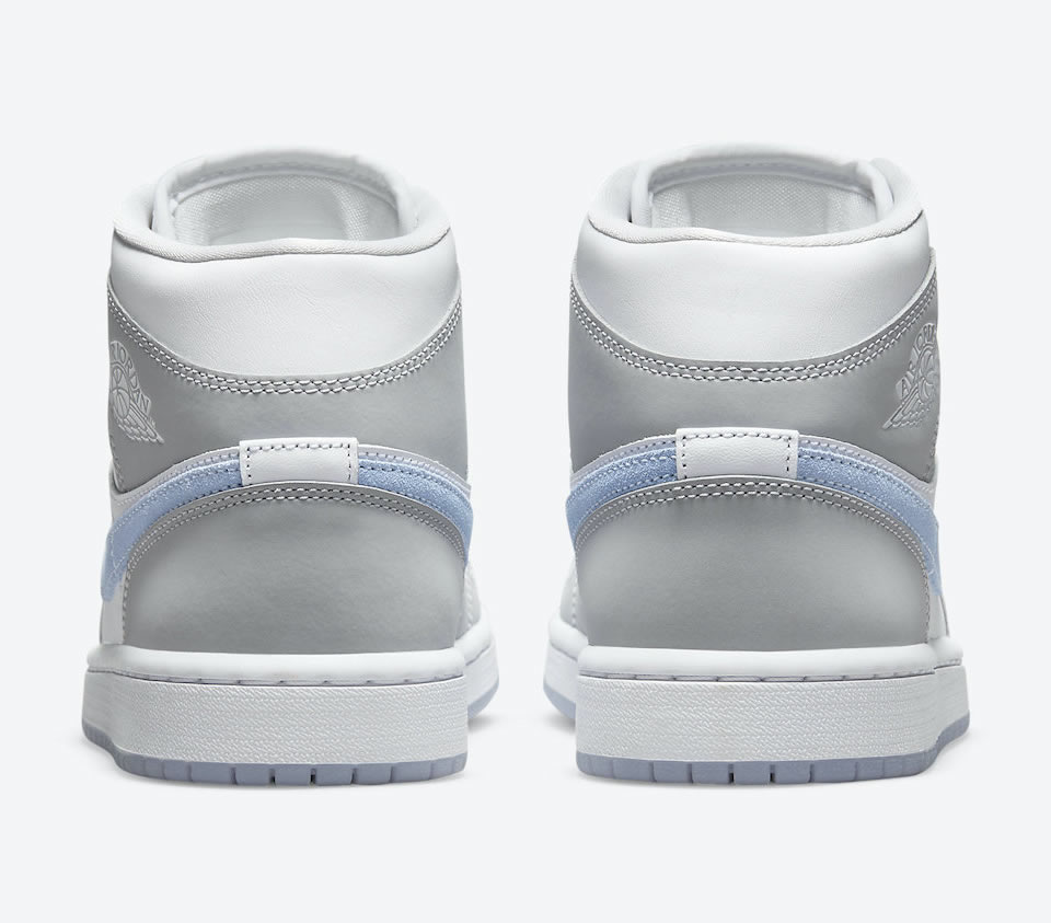 Air Jordan 1 Mid Wmns Wolf Grey Bq6472 105 4 - www.kickbulk.cc