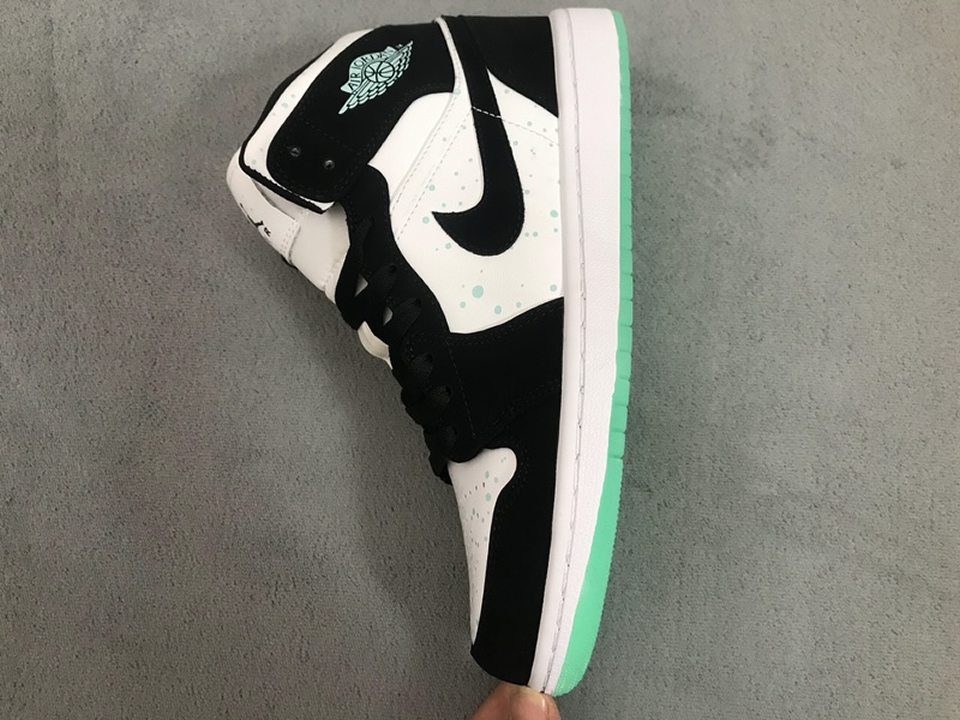 Air Jordan 1 Mid Se Gs Glow In The Dark Panda Bq6931 103 19 - www.kickbulk.cc