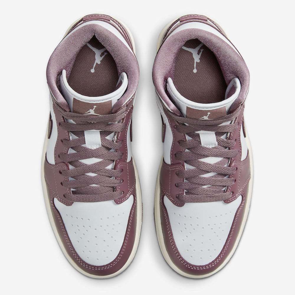 Air Jordan 1 Retro High Og Sky J Mauve Dz5485 105 2 - www.kickbulk.cc