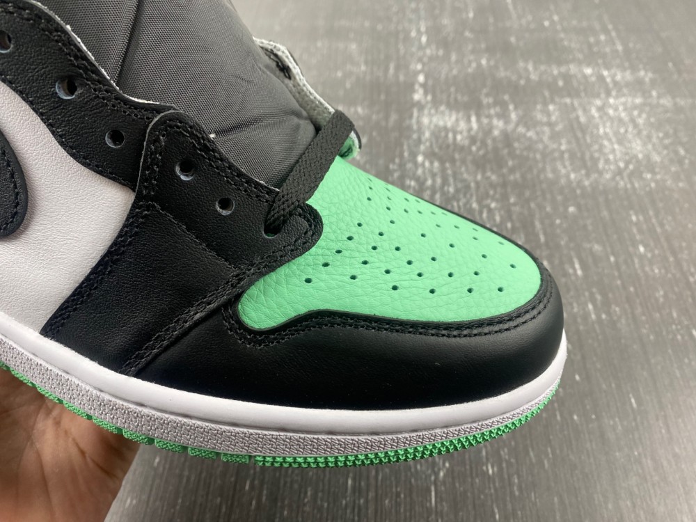 Air Jordan 1 Retro High Og Green Glow Dz5485 130 13 - www.kickbulk.cc