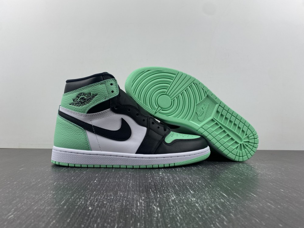 Air Jordan 1 Retro High Og Green Glow Dz5485 130 4 - www.kickbulk.cc