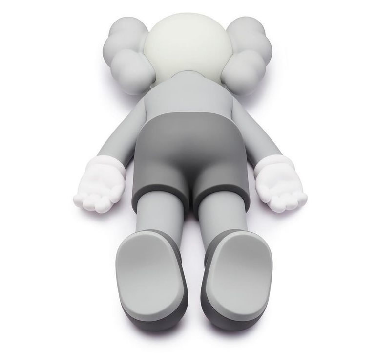 0 Kaws Dolls Companion 2020 Figure 44x22x8cm 1 - www.kickbulk.cc