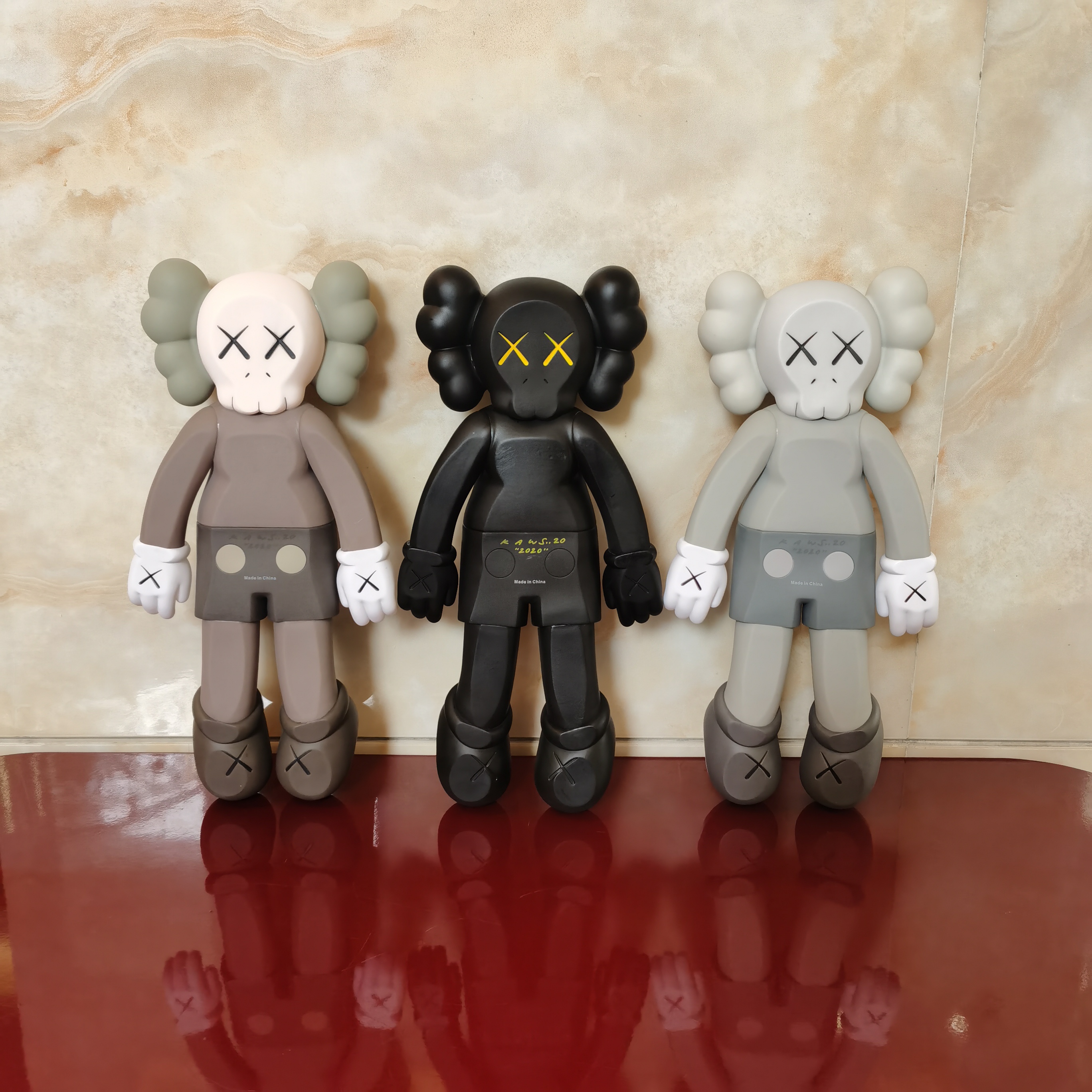 Kaws Dolls Companion 2020 Figure 44x22x8cm 2 - www.kickbulk.cc