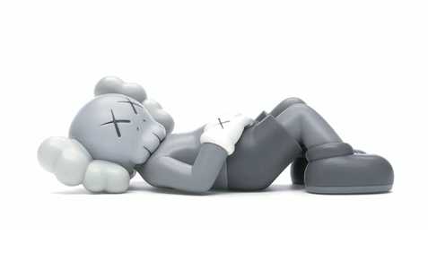 Kaws Dolls Holiday Japan Vinyl Figure 2 - www.kickbulk.cc