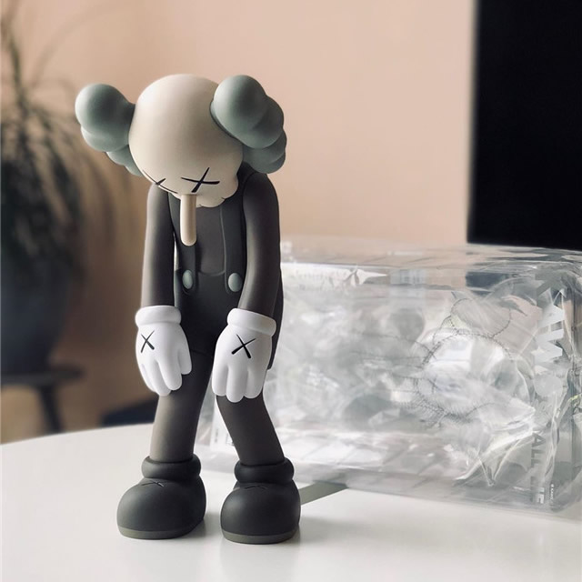 Kaws Dolls Companion Small Lie 5 - www.kickbulk.cc