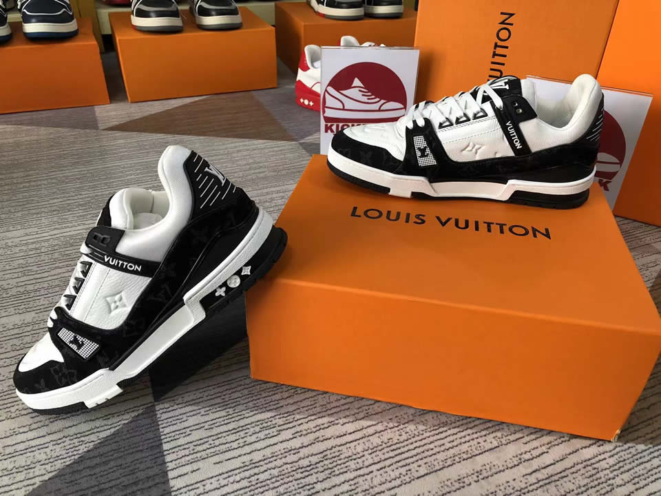 Louis Vuitton Lv Trainer Black White Ae5u3bmi61n 2 - www.kickbulk.cc