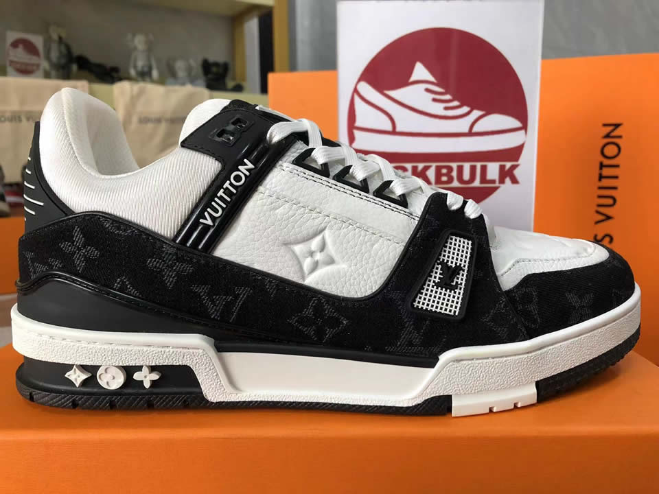 Louis Vuitton Lv Trainer Black White Ae5u3bmi61n 6 - www.kickbulk.cc