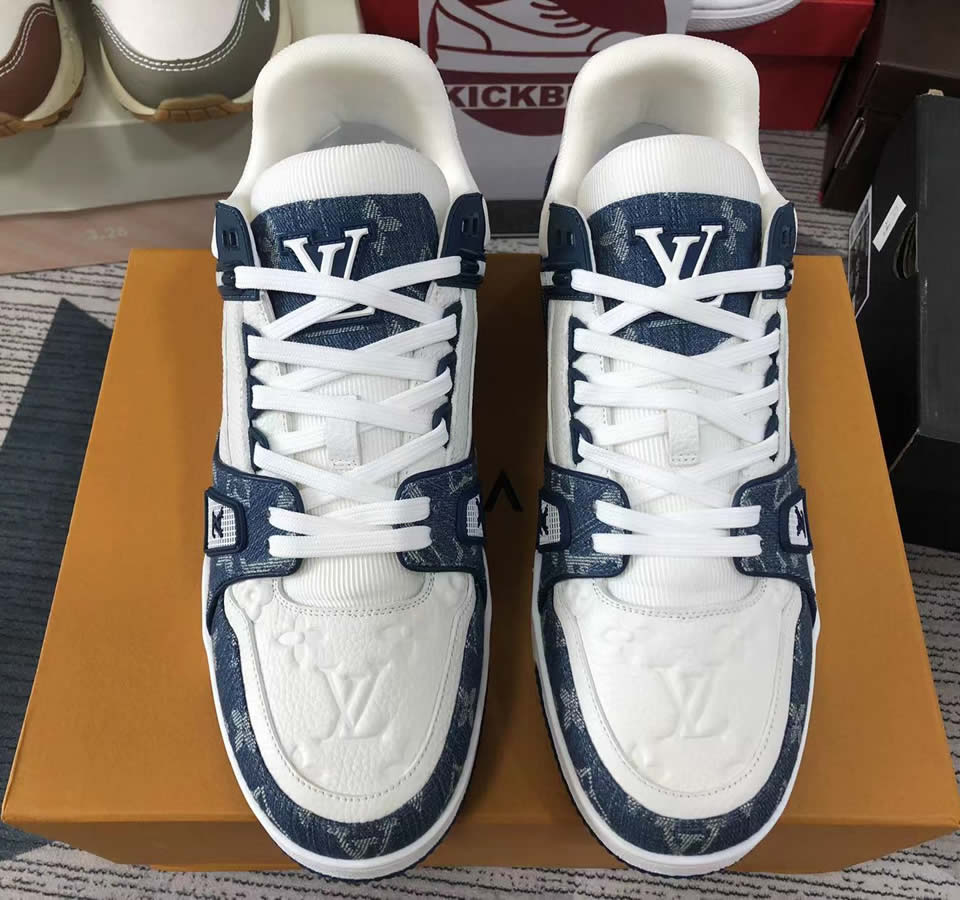 Louis Vuitton Lv Trainer Sneaker White Blue Bm0159 2 - www.kickbulk.cc