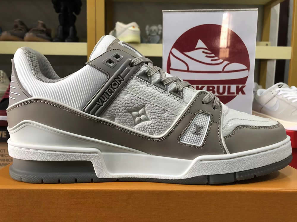 Louis Vuitton Lv Trainer White Grey Lk023400 9 - www.kickbulk.cc