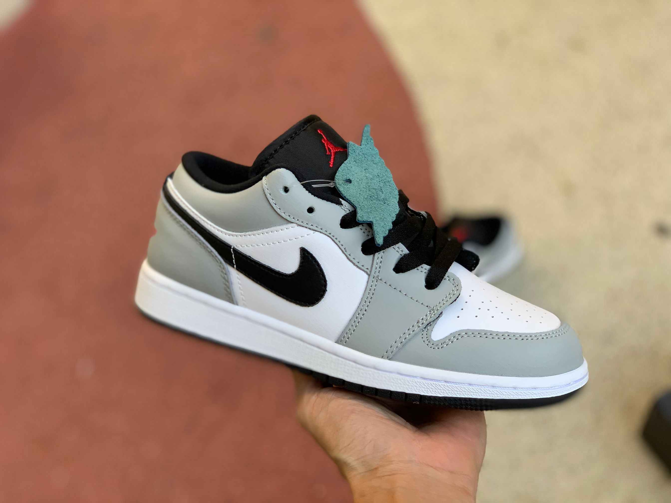 Nike Air Jordan 1 Low Gs Light Smoke Grey 553560 030 11 - www.kickbulk.cc