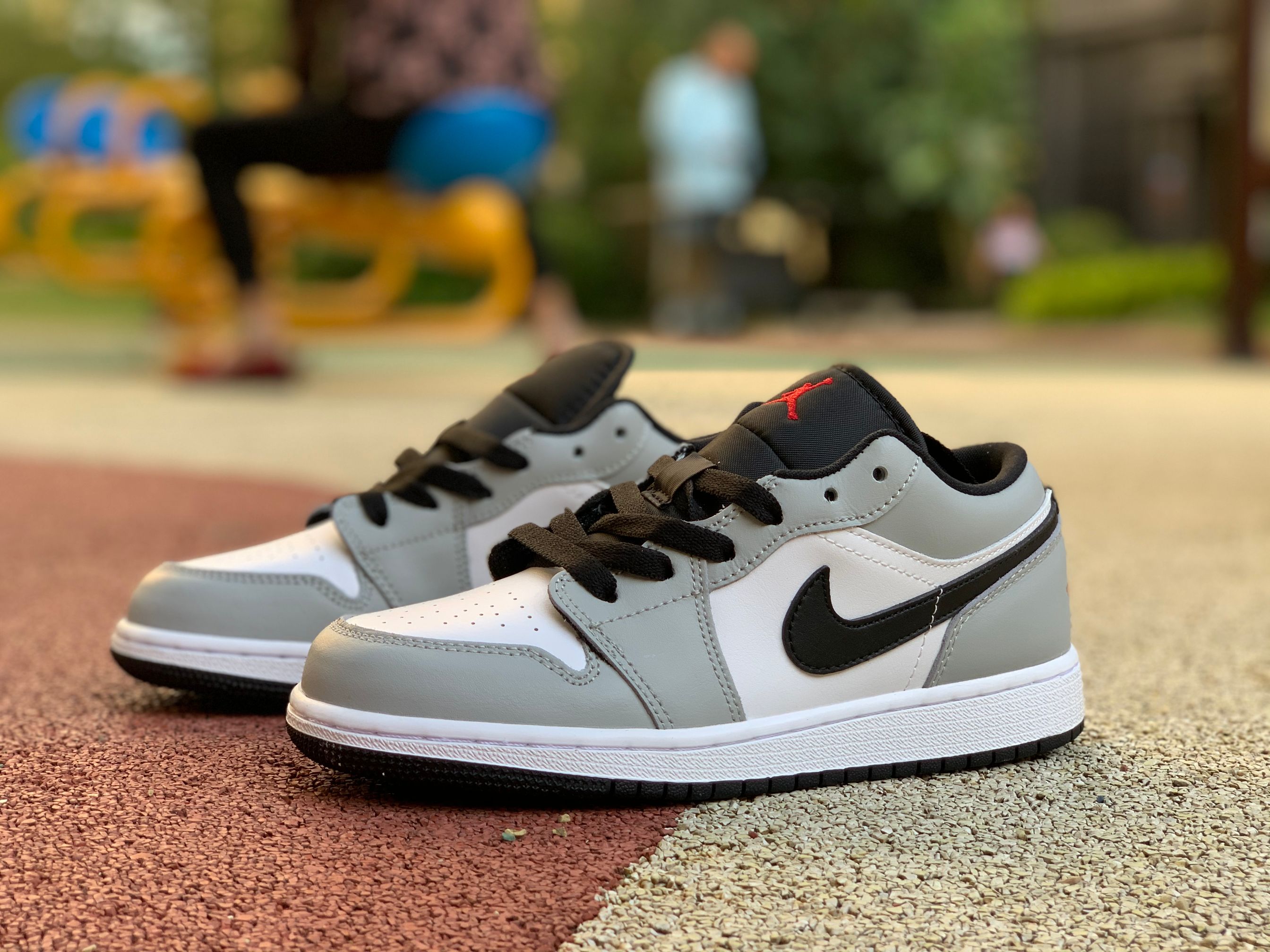 Nike Air Jordan 1 Low Gs Light Smoke Grey 553560 030 8 - www.kickbulk.cc