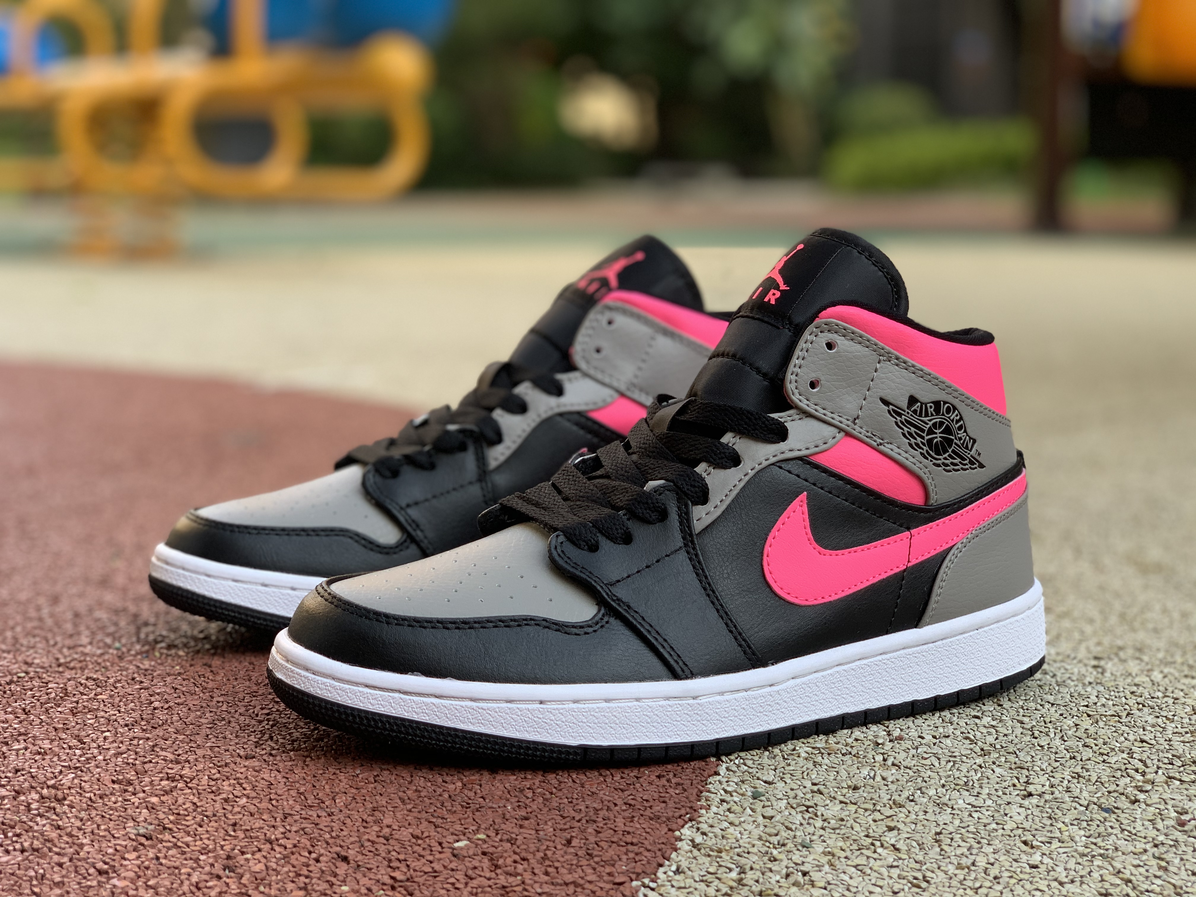 Nike Air Jordan 1 Mid Pink Shadow 554724 059 9 - www.kickbulk.cc