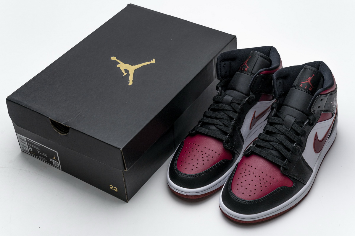 Nike Air Jordan 1 Mid Bred Toe 554724 066 11 - www.kickbulk.cc