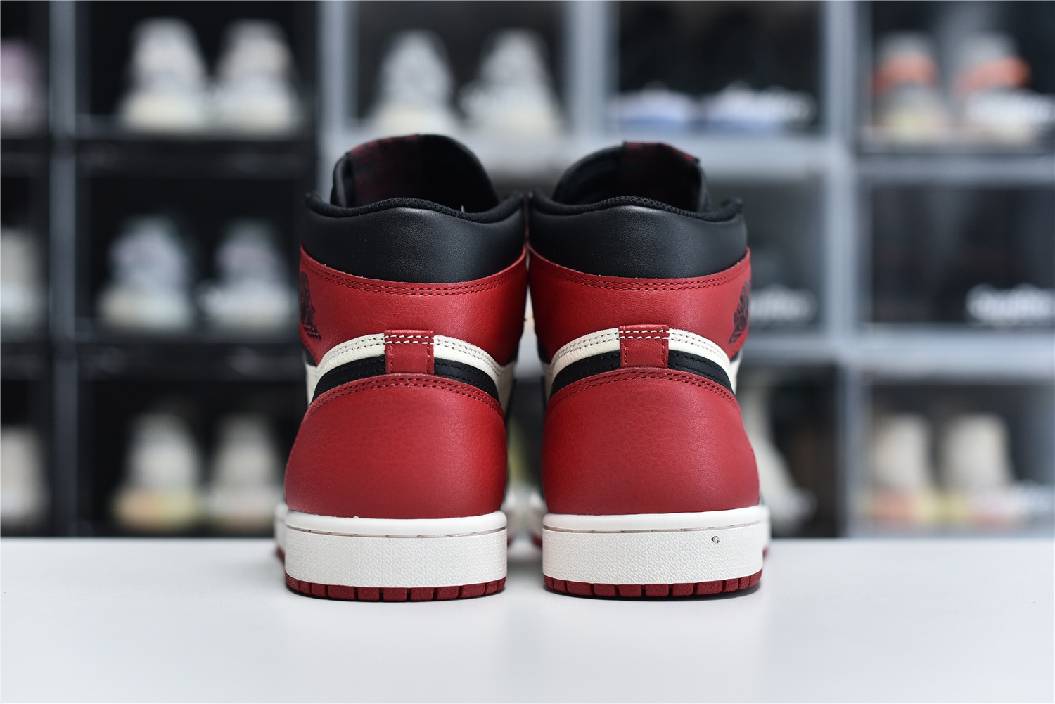 Nike Air Jordan 1 Retro High Og Red Black White Men Sneakers 555088 610 Kickbulk 4 - www.kickbulk.cc