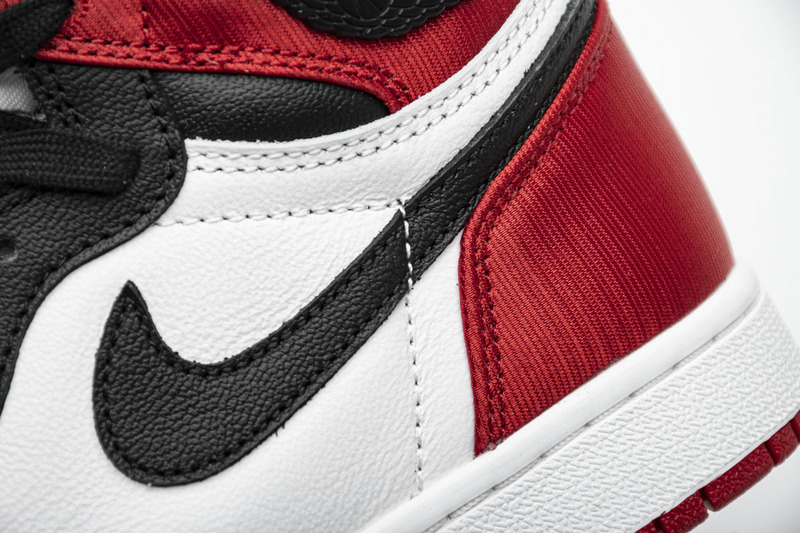 Nike Air Jordan 1 Wmns Retro High Satin Black Toe Cd0461 016 31 - www.kickbulk.cc