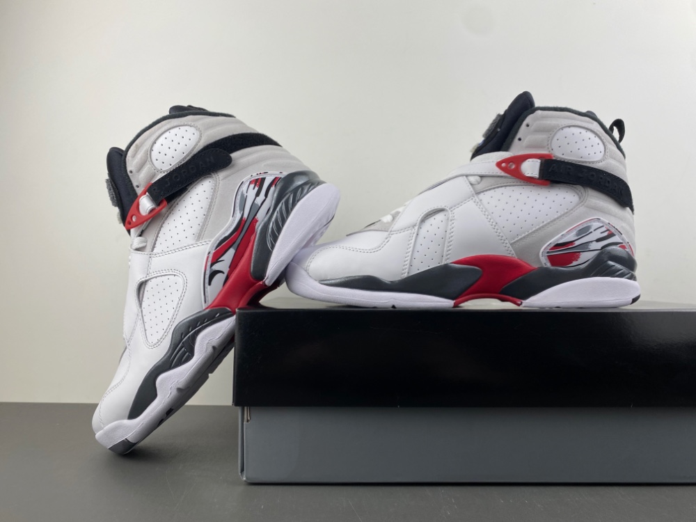 Air Jordan 8 Retro Bugs Bunny 2025 305381 100 11 - www.kickbulk.cc