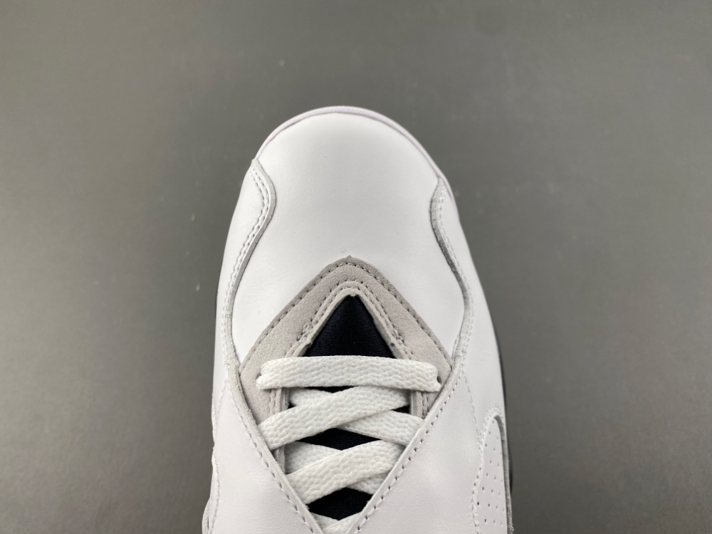 Air Jordan 8 Retro Bugs Bunny 2025 305381 100 19 - www.kickbulk.cc