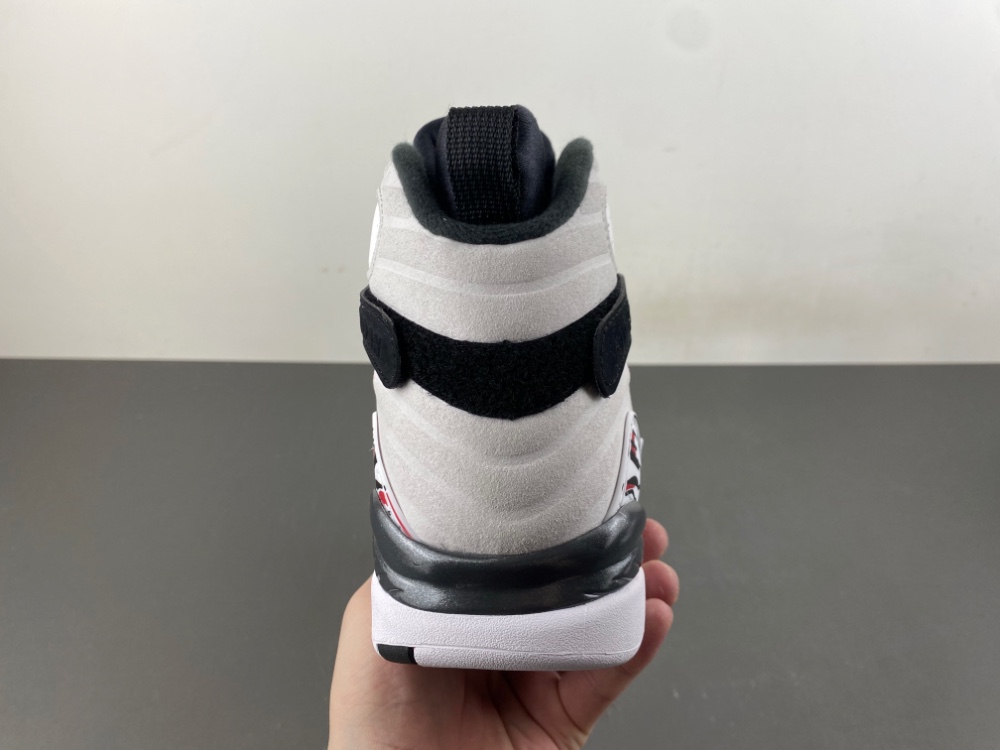 Air Jordan 8 Retro Bugs Bunny 2025 305381 100 20 - www.kickbulk.cc
