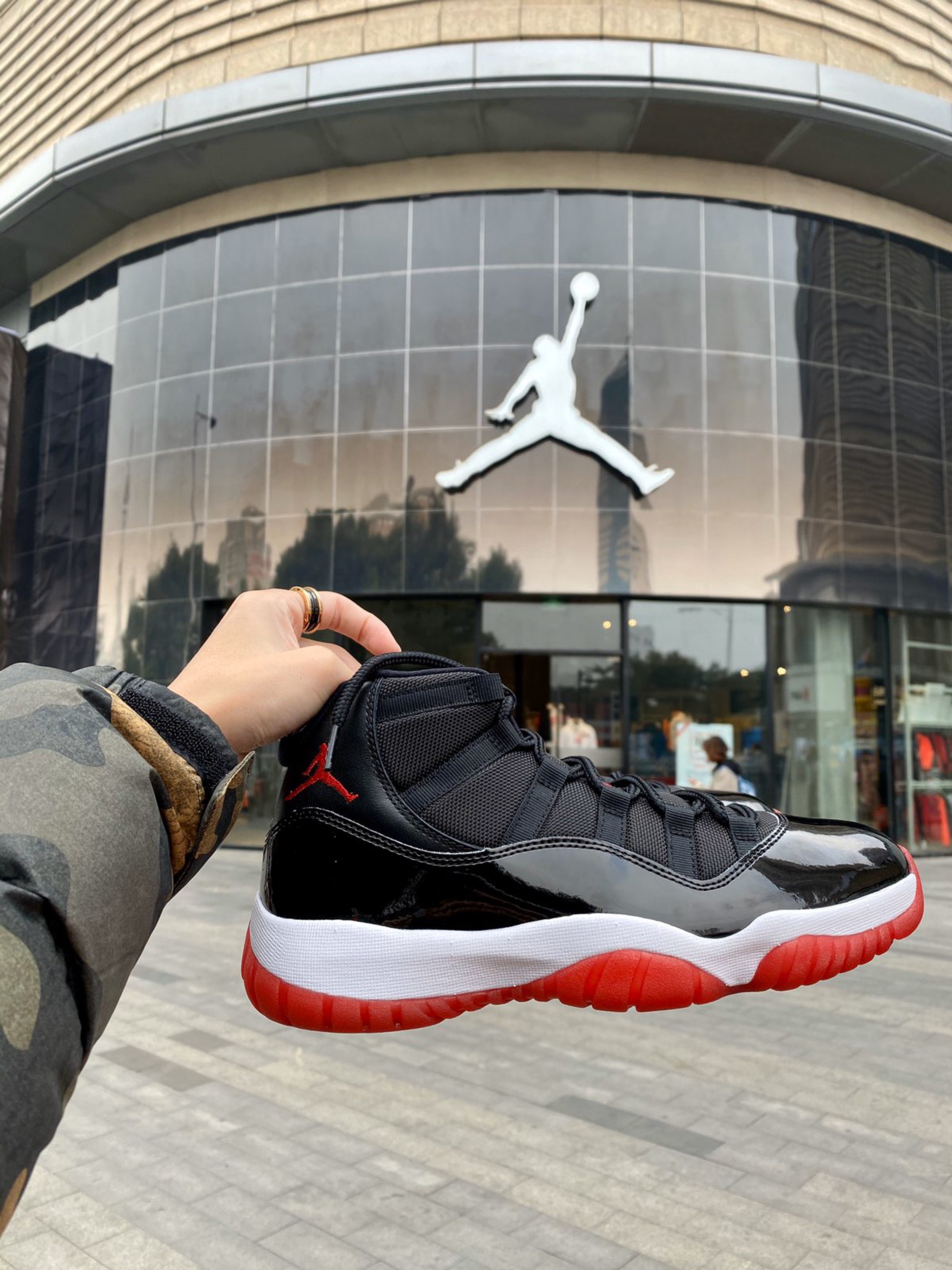 Nike Air Jordan 11 Retro Bred 2019 378037 061 30 - www.kickbulk.cc