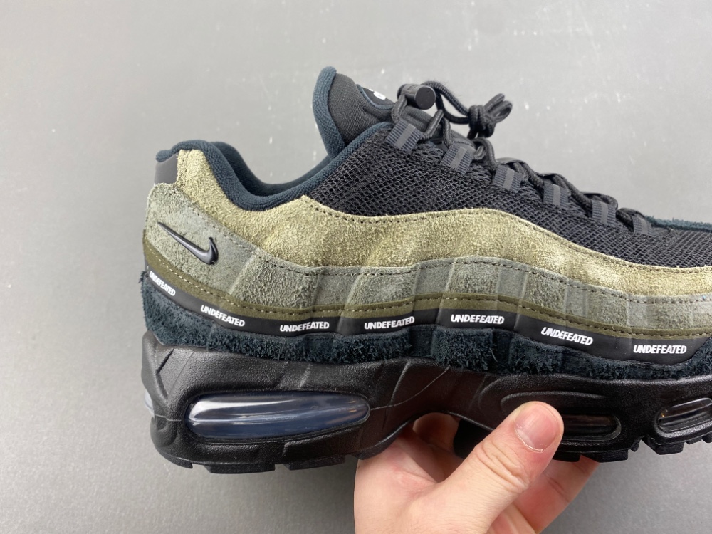 Undefeated Air Max 95 Medium Olive Ib4523 200 17 - www.kickbulk.cc