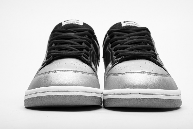 Supreme Nike Dunk Sb Low Og Metallic Silver Ck3480 001 3 - www.kickbulk.cc