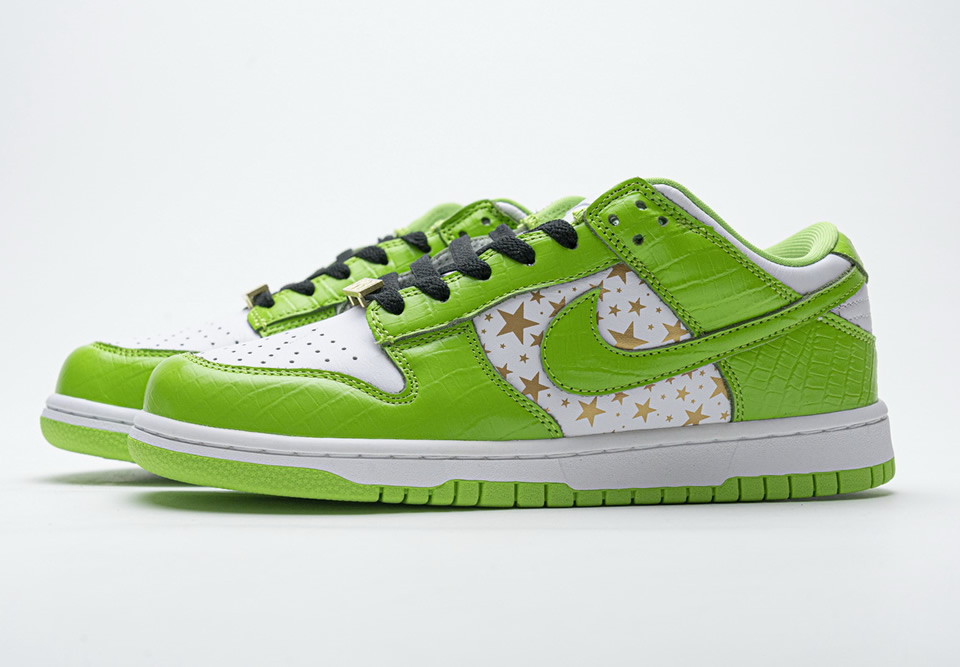 Supreme X Nike Sb Dunk Low Green Stars Dh3228 101 6 - www.kickbulk.cc