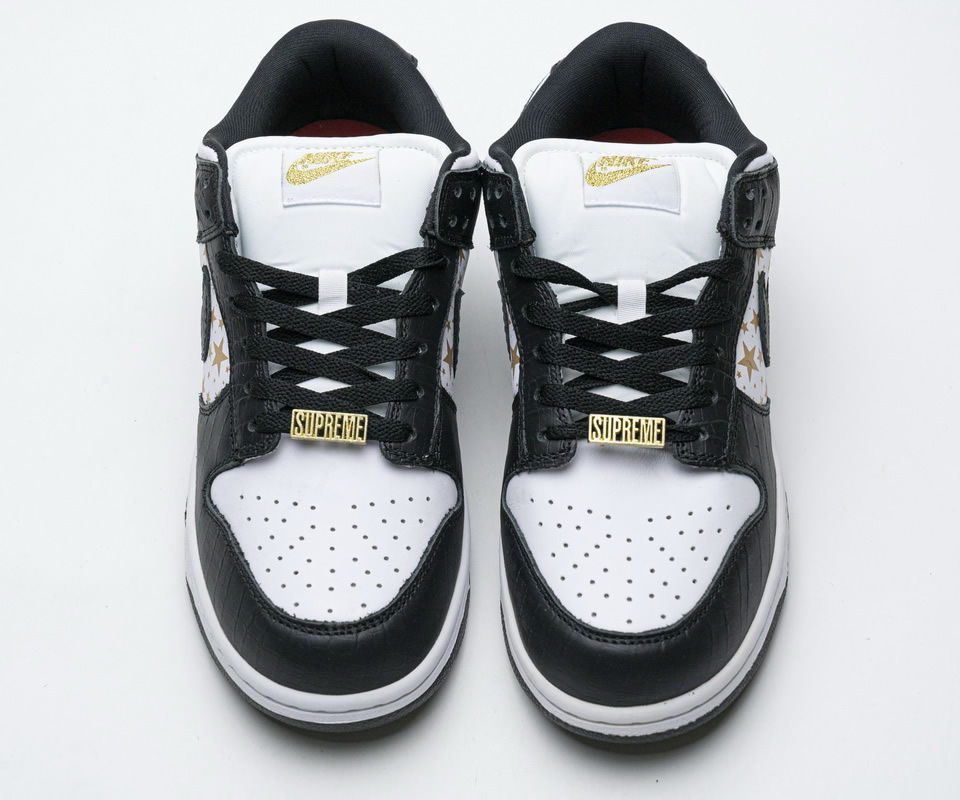 Supreme Nike Sb Dunk Low Black Stars Dh3228 102 2 - www.kickbulk.cc