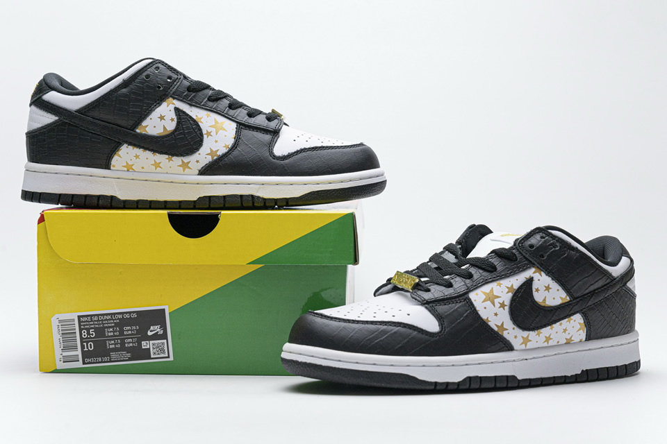 Supreme Nike Sb Dunk Low Black Stars Dh3228 102 3 - www.kickbulk.cc