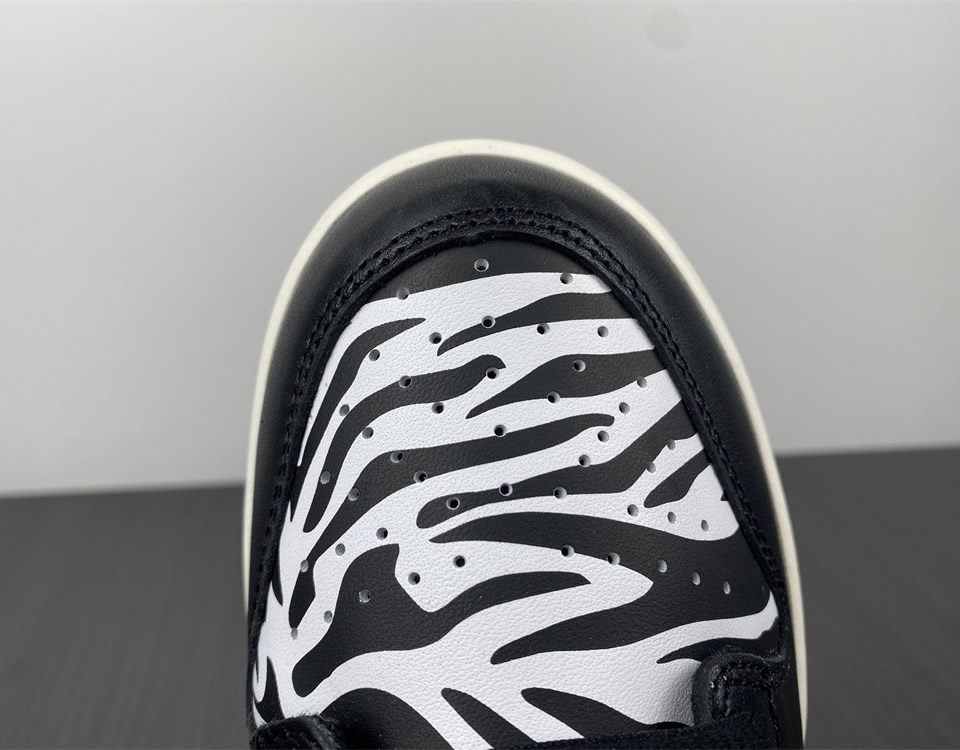 Quartersnacks Dunk Low Sb Little Debbie  Zebra Cakes Dm3510 001 26 - www.kickbulk.cc