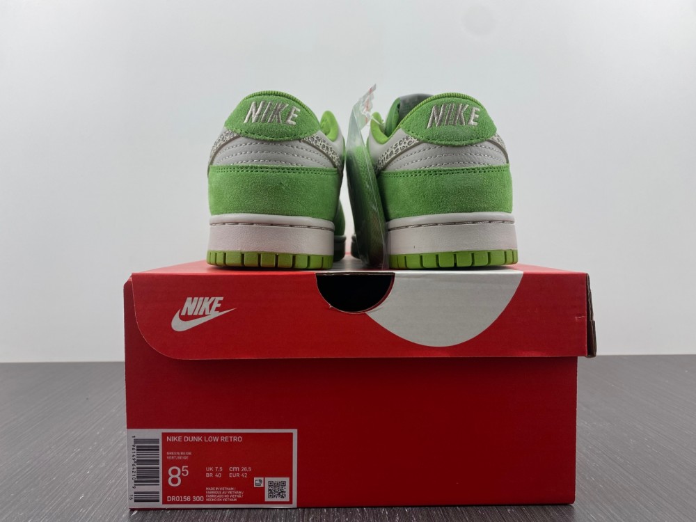 Nike Dunk Low Safari Swoosh Chlorophyll Dr0156 300 15 - www.kickbulk.cc