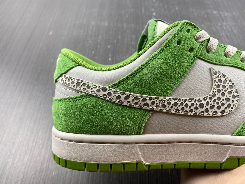 Nike Dunk Low Safari Swoosh Chlorophyll Dr0156 300 17 - www.kickbulk.cc