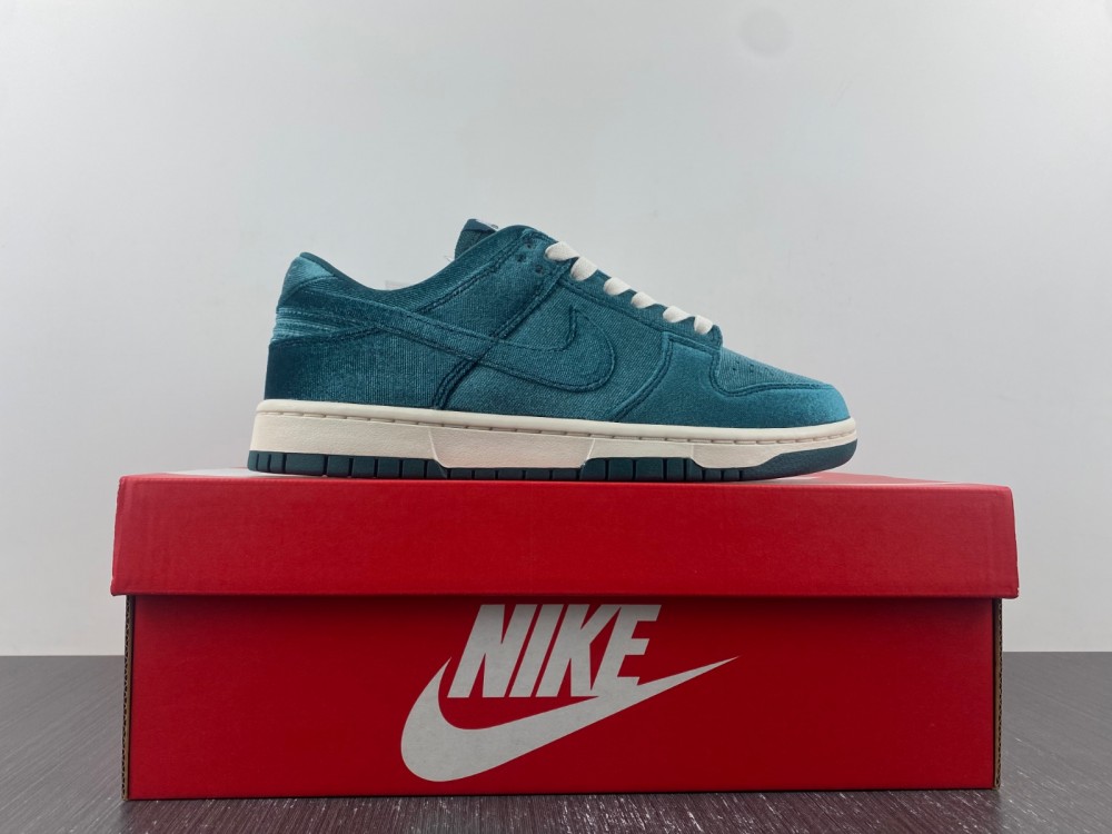 Nike Dunk Low Green Velvet Wmns Dz5224 300 15 - www.kickbulk.cc