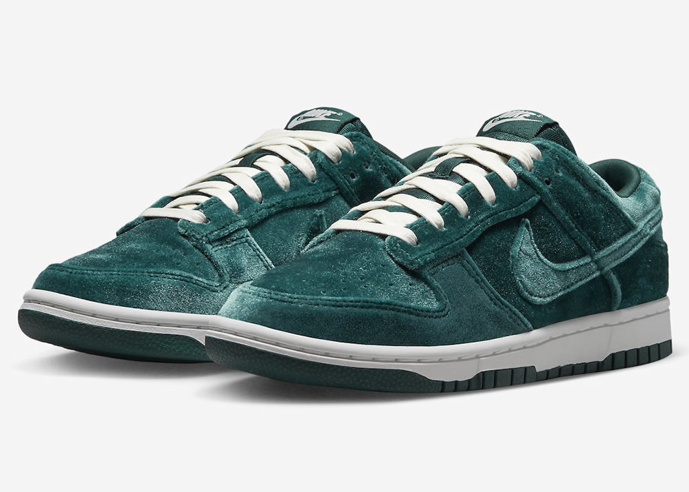 Nike Dunk Low Green Velvet Wmns Dz5224 300 3 - www.kickbulk.cc