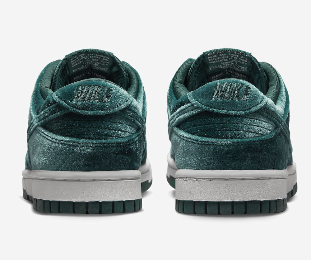 Nike Dunk Low Green Velvet Wmns Dz5224 300 4 - www.kickbulk.cc