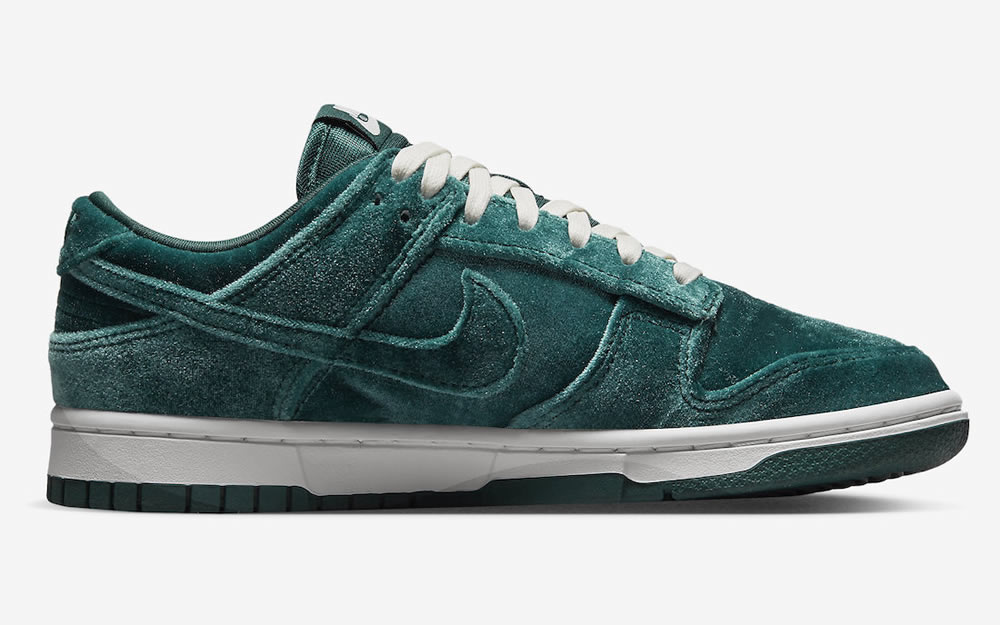 Nike Dunk Low Green Velvet Wmns Dz5224 300 5 - www.kickbulk.cc