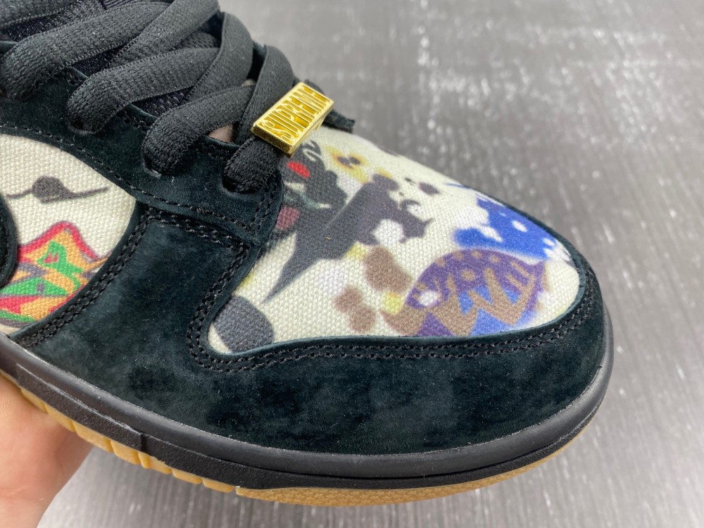 Supreme Dunk Low Sb Rammellzee Fd8778 001 10 - www.kickbulk.cc