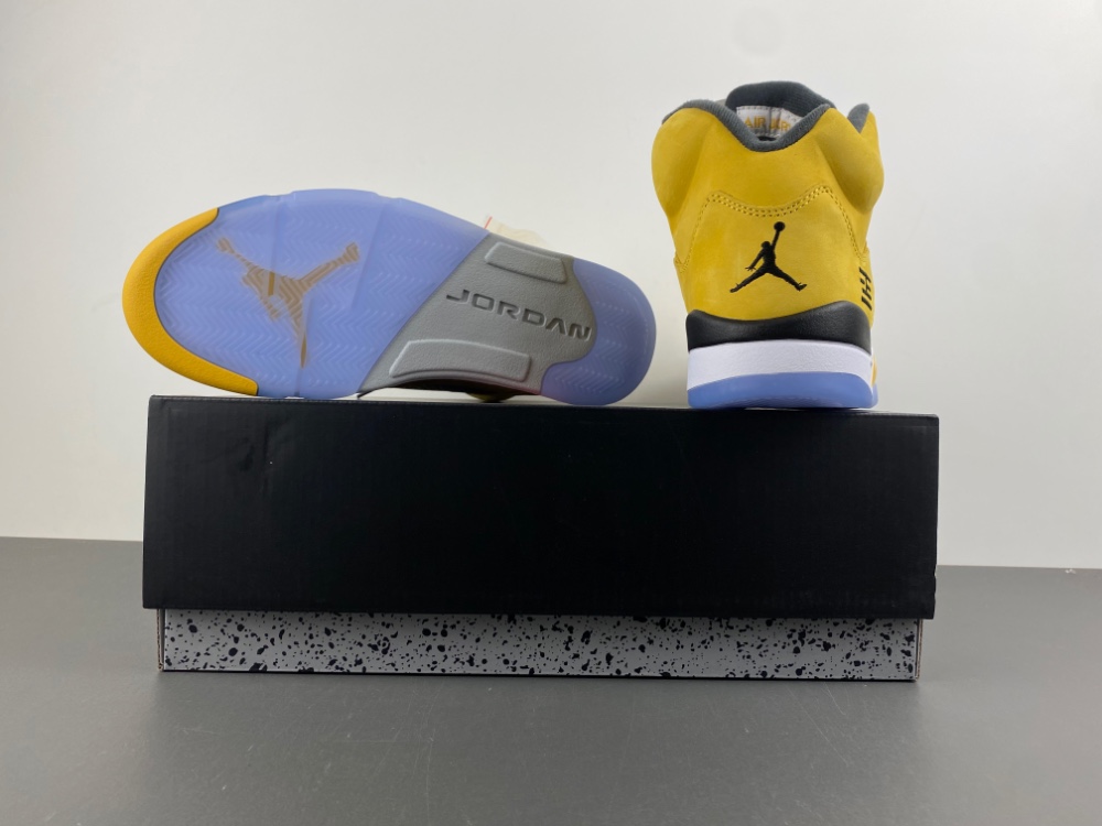 Air Jordan 5 Retro T23 Tokyo 2025 Io3372 700 13 - www.kickbulk.cc