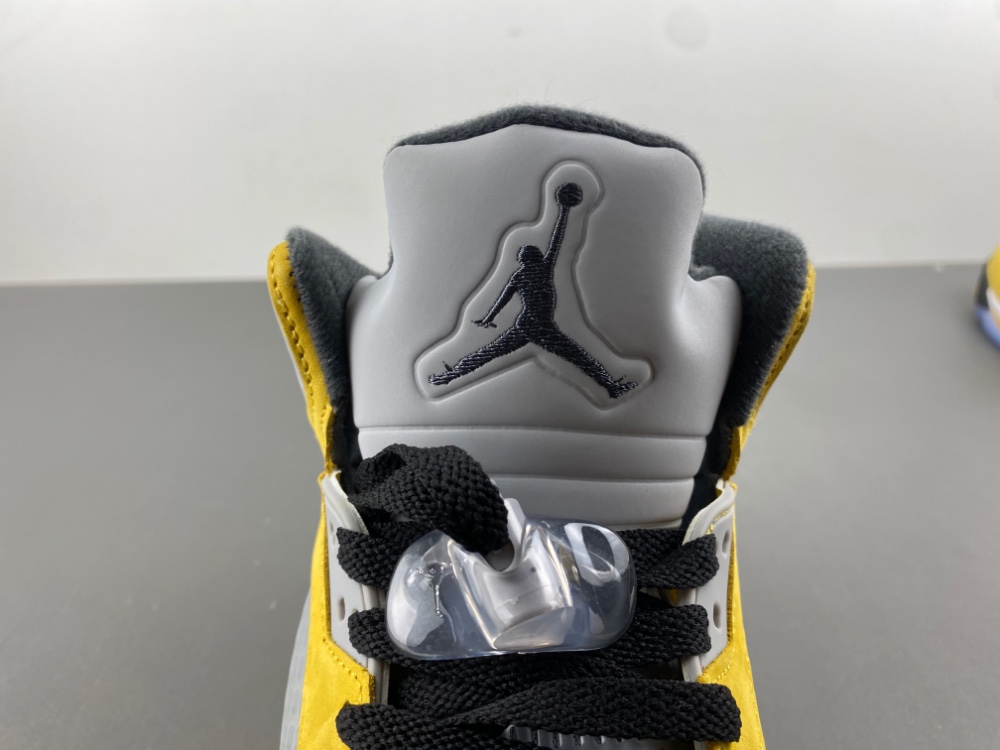 Air Jordan 5 Retro T23 Tokyo 2025 Io3372 700 17 - www.kickbulk.cc