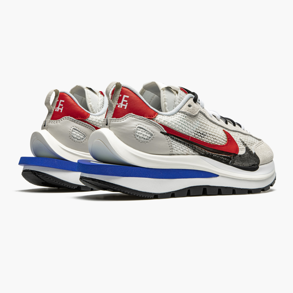 Sacai X Nike Vaporwaffle Cv1363 100 2 - www.kickbulk.cc