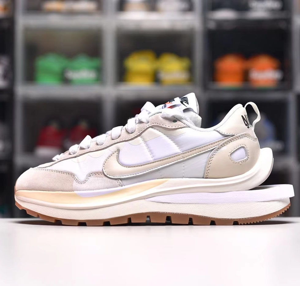 Sacai Nike Vaporwaffle Sail Dd1875 100 3 - www.kickbulk.cc